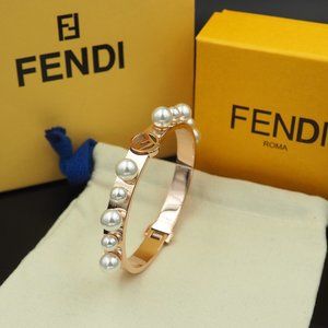 💎✨AUTHENTIC✨💎 Fendi bracelet